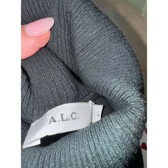 A.L.C. Women's Black Open Shoulder Turtleneck Sweater Size L - Picture 5 of 6